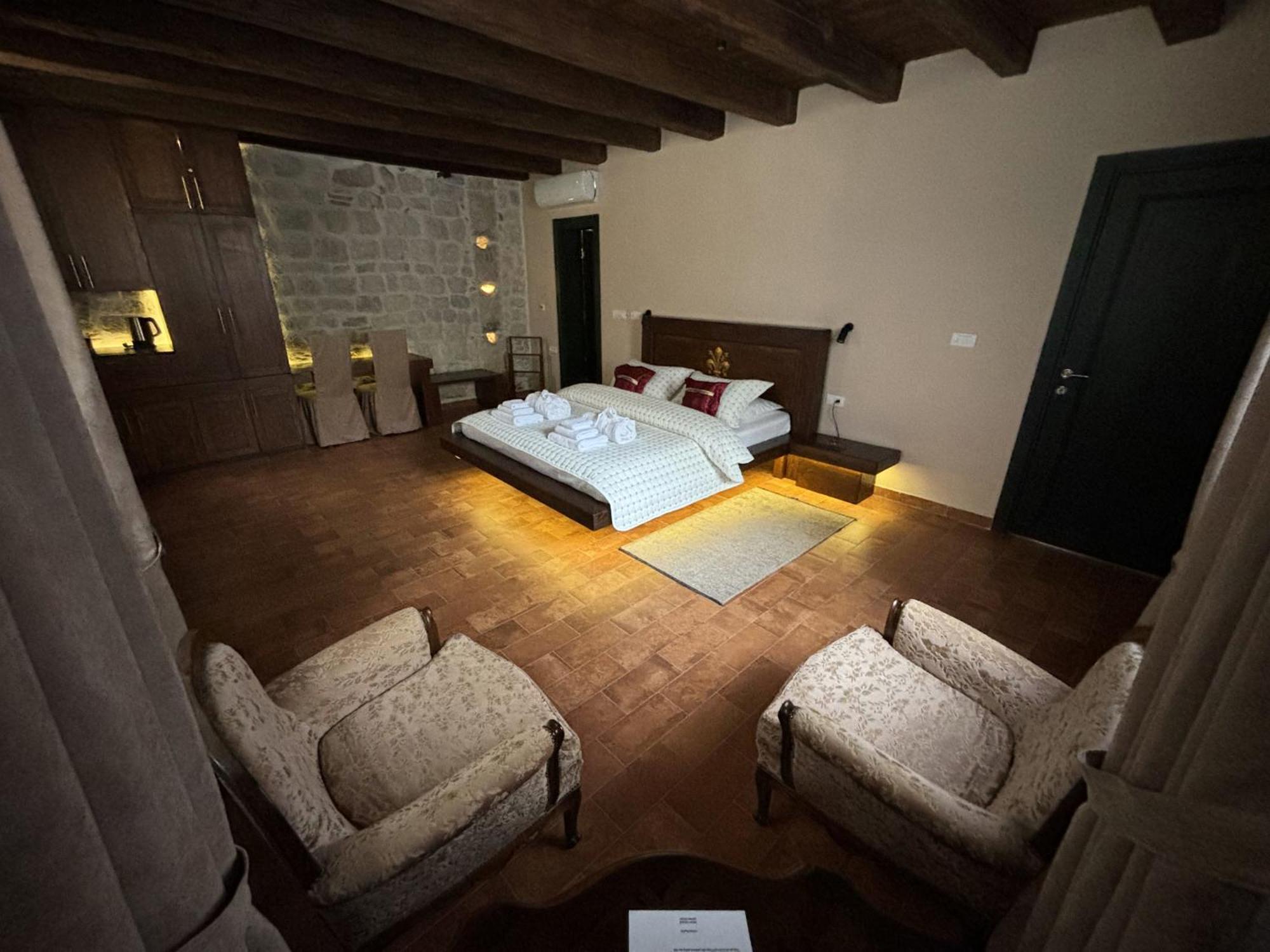 Kazin Supreme Hotel Kotor Exterior photo